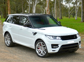 Inchiriaza Range Rover Sport in Bucuresti Otopeni Aeroport clasa De Lux
