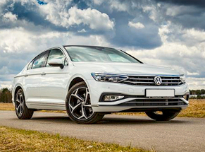 Inchiriaza VW Passat new at in Bucuresti Otopeni Aeroport clasa Full Size