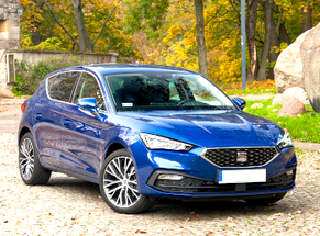 Inchiriaza Seat Leon IV aut in Bacau Aeroport clasa Medium