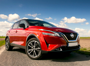 Mieten Sie Nissan Qashqai aut in Barlad Klasse SUV